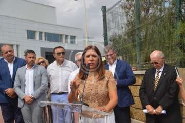 Acto de descubrimiento de la placa de la calle de Farmacéutico Francisco Artiles Betancor (Foto TA)